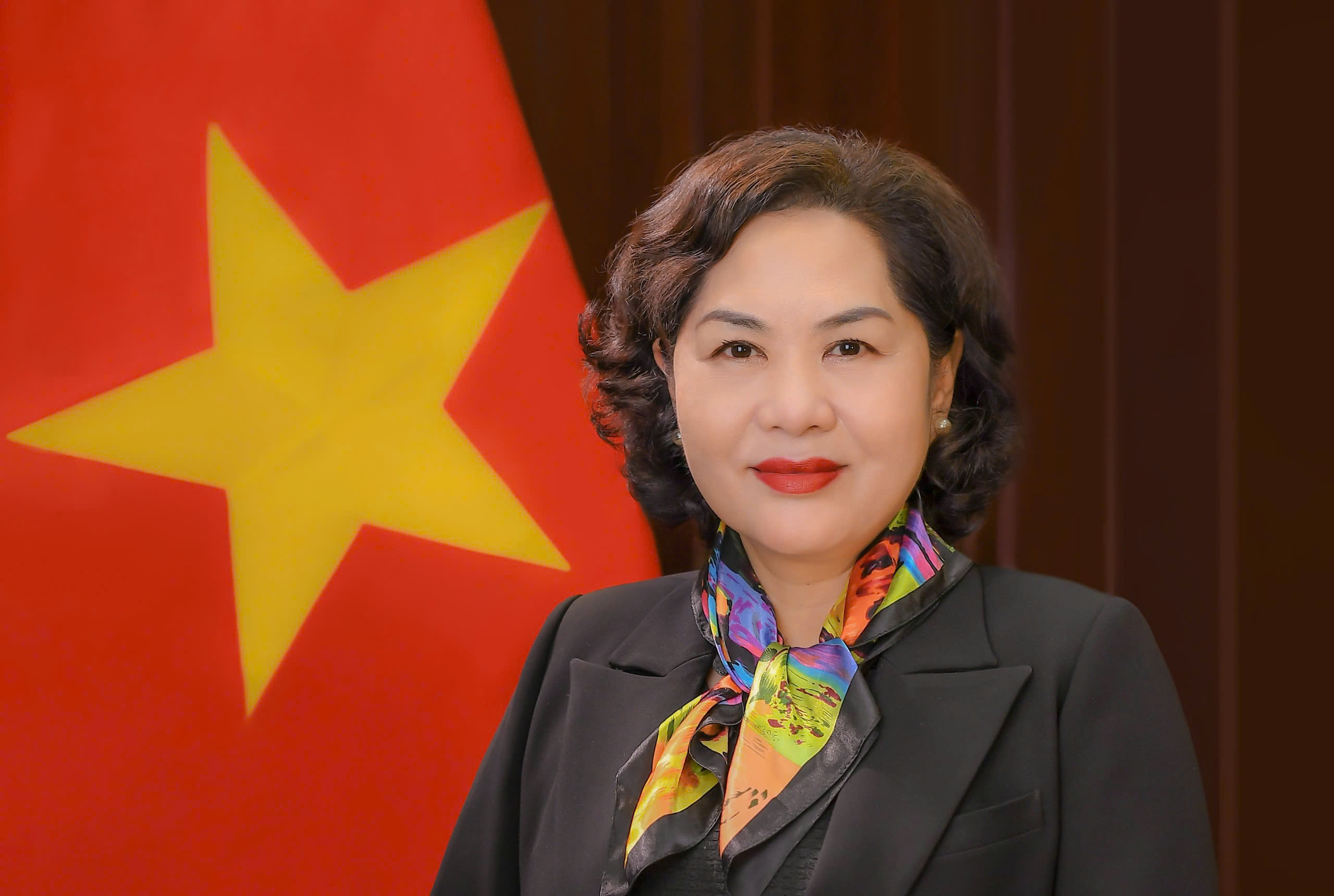 chan dung c Hong.jpg